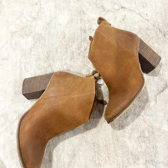 BP Tan Heeled Ankle Boots - Picture 8 of 8